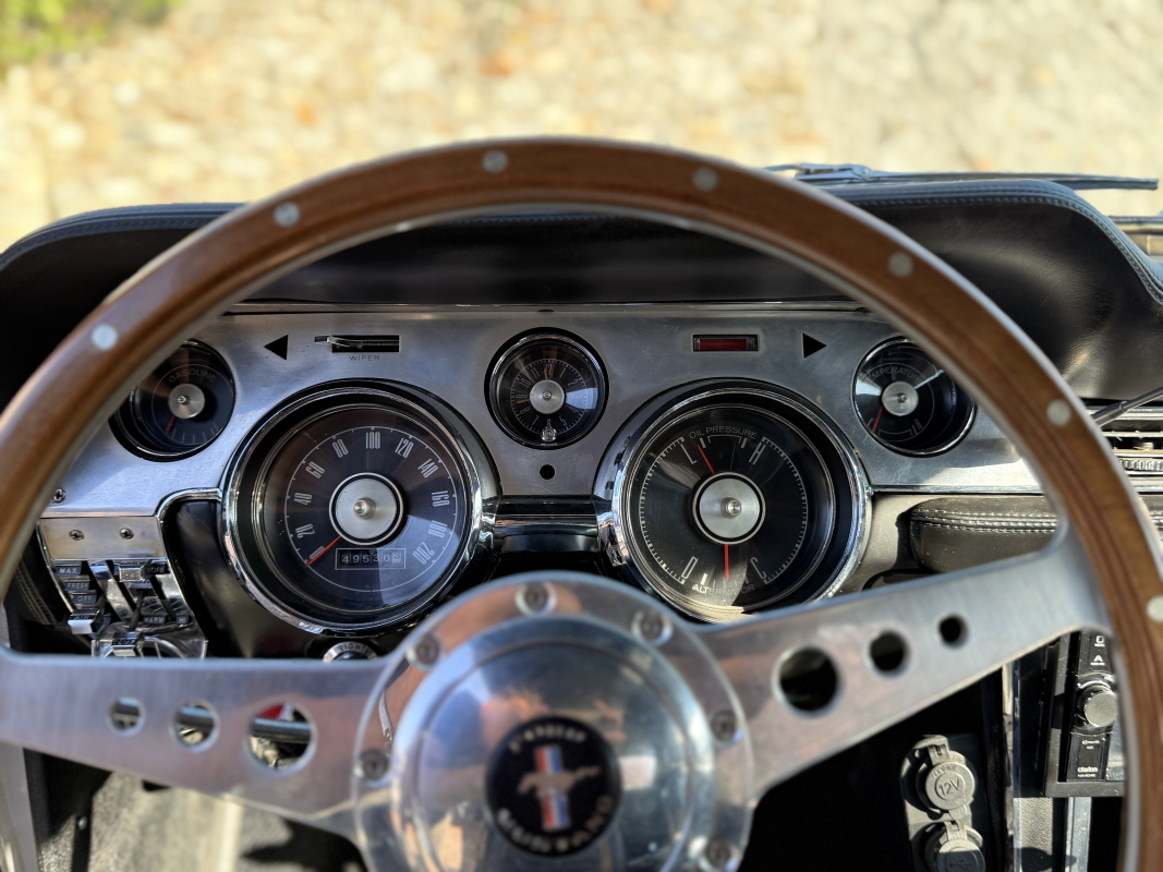 Ford Mustang — 19