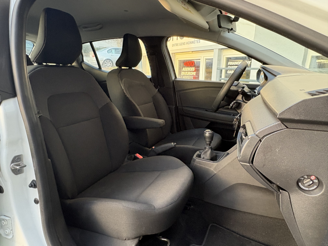Dacia Sandero — 19