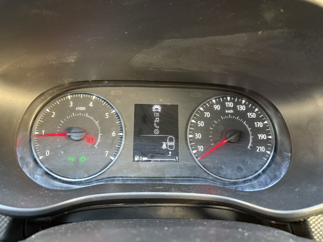 Dacia Sandero — 12