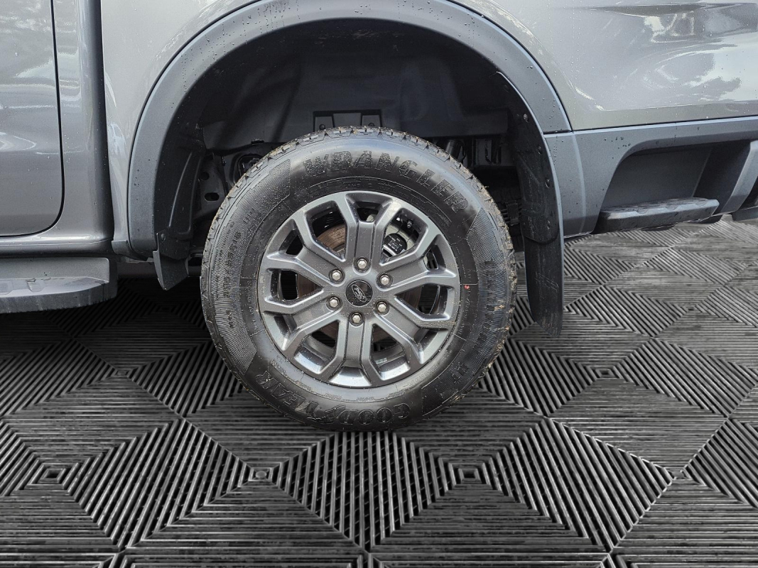Ford Ranger — 19