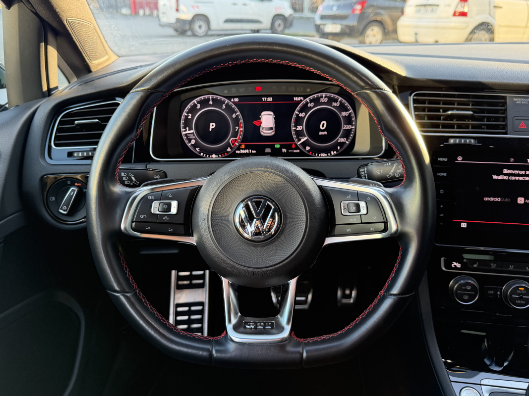 Volkswagen Golf — 12