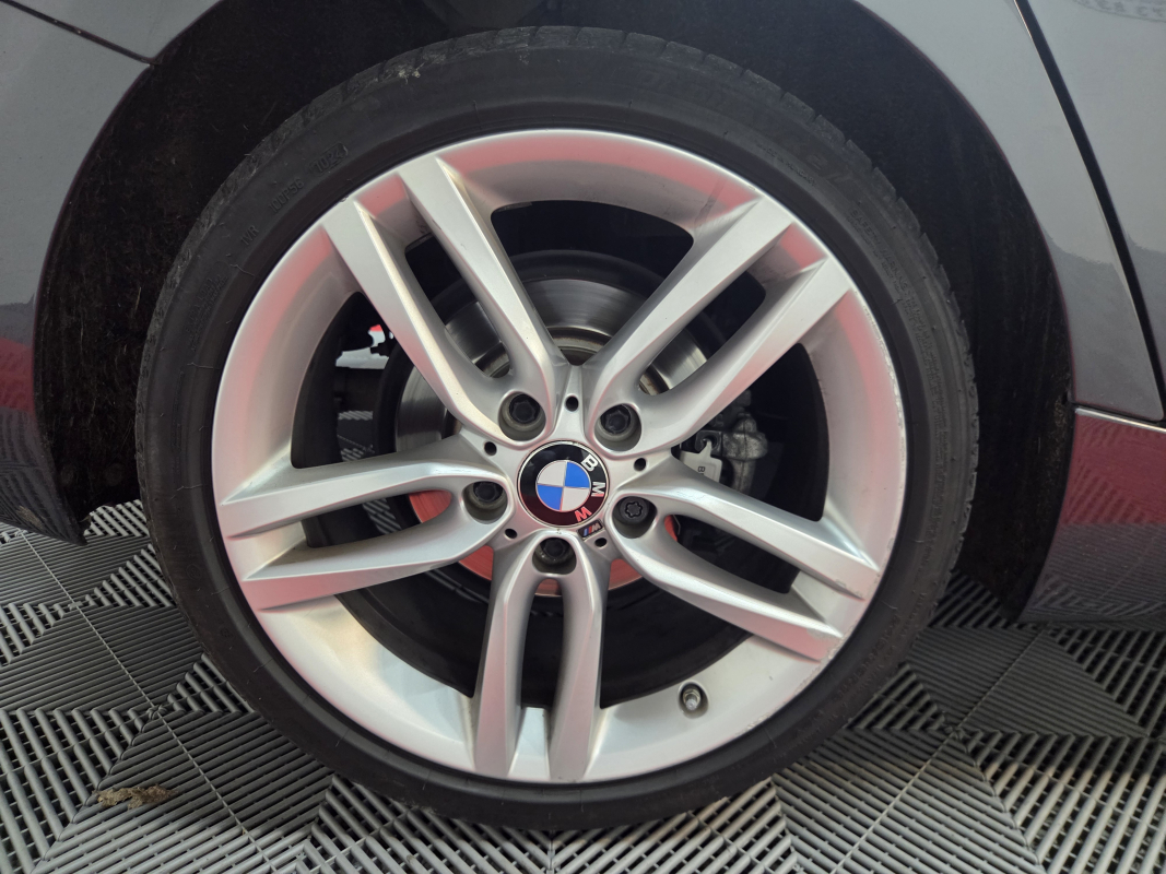 Bmw Série 1 — 24