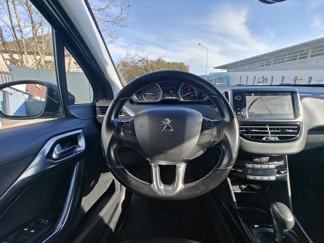 Peugeot 2008 — 18