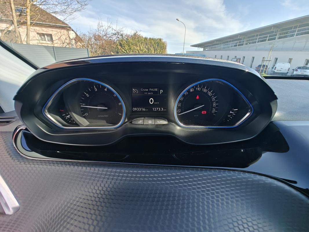 Peugeot 2008 — 22