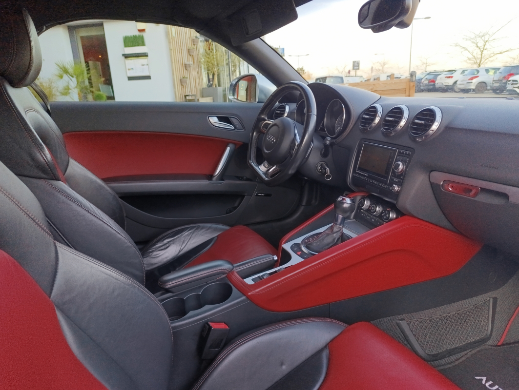 Audi TTS — 15