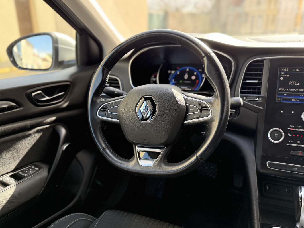 Renault Megane — 16