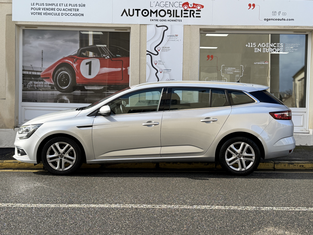 Renault Megane — 7