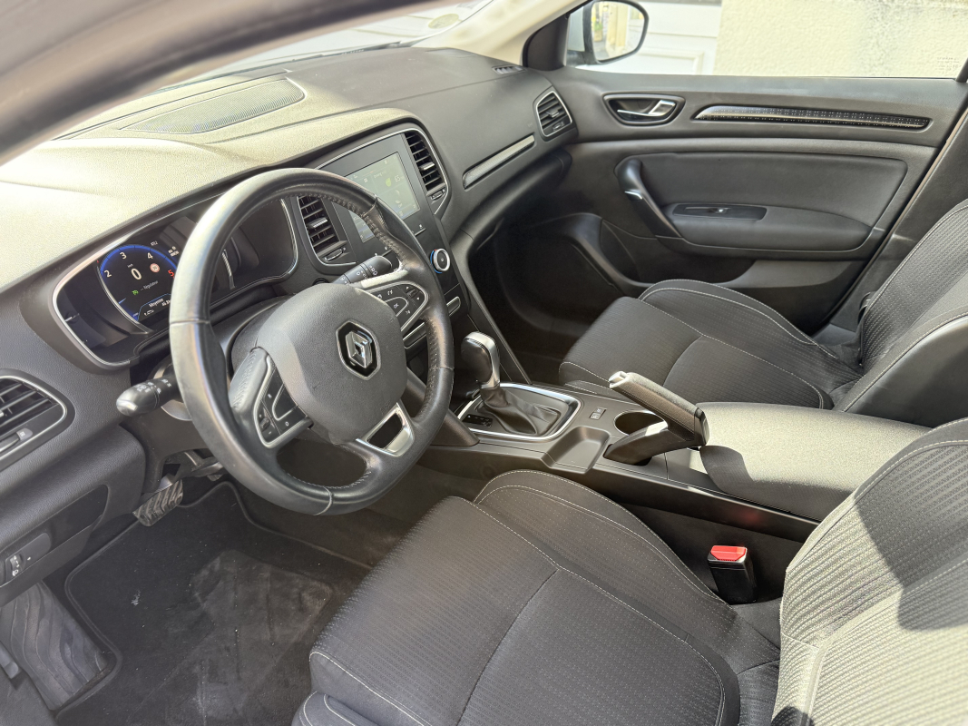 Renault Megane — 9