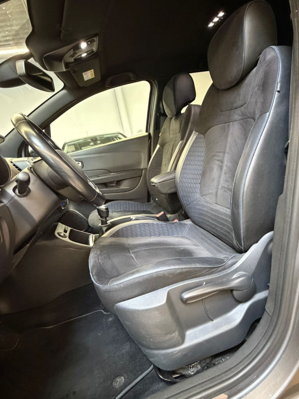 Renault Captur — 8