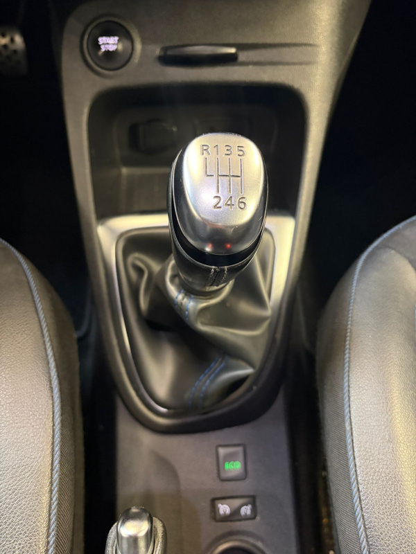 Renault Captur — 28