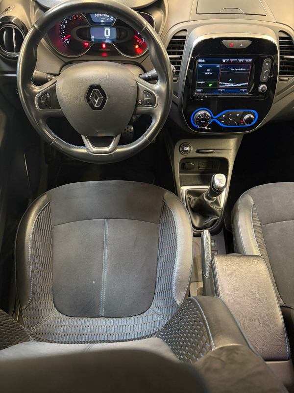 Renault Captur — 16