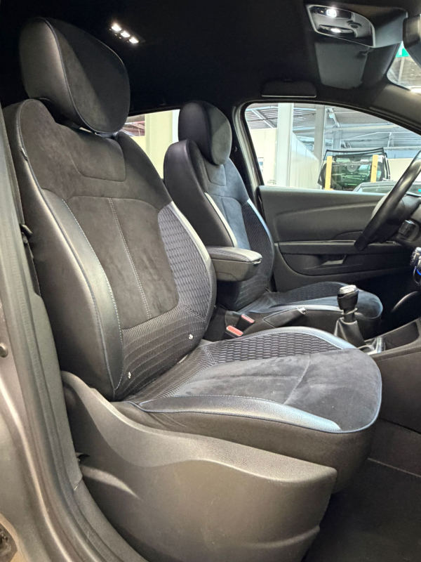 Renault Captur — 14