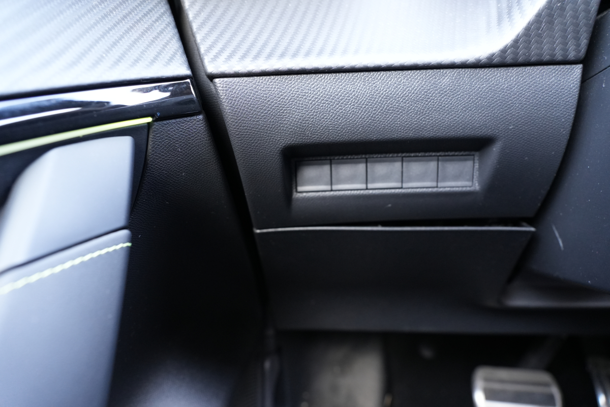 Peugeot e-208 — 13