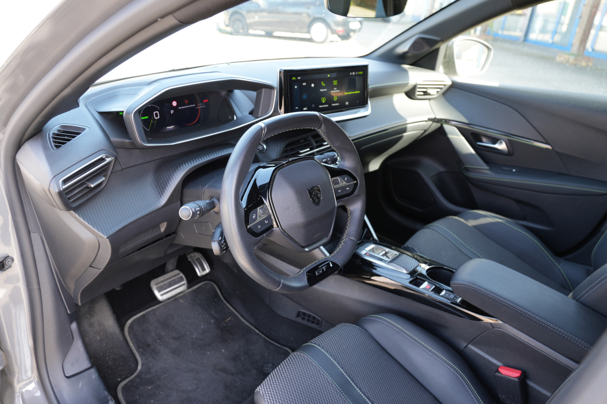 Peugeot e-208 — 35