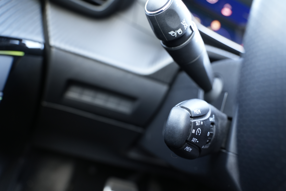 Peugeot e-208 — 14
