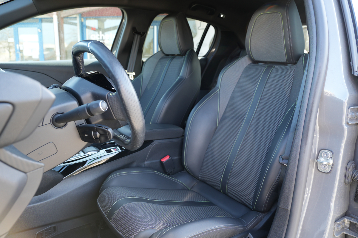 Peugeot e-208 — 25