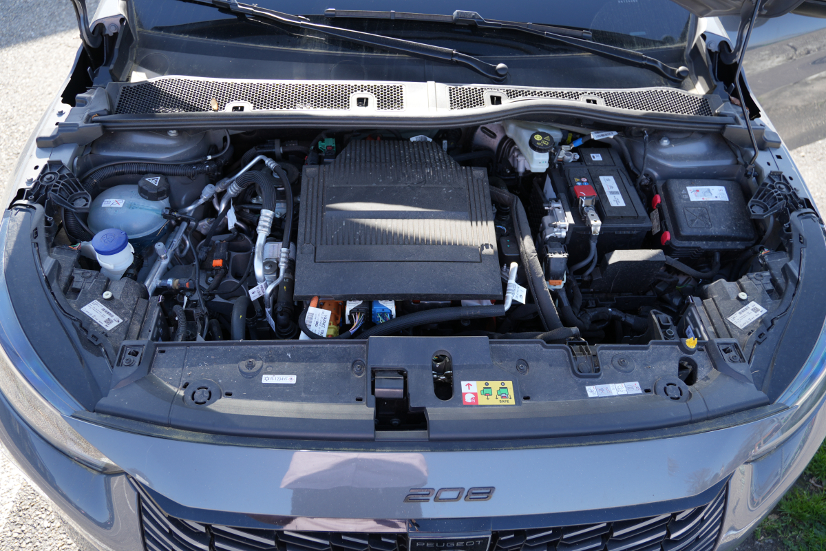 Peugeot e-208 — 40