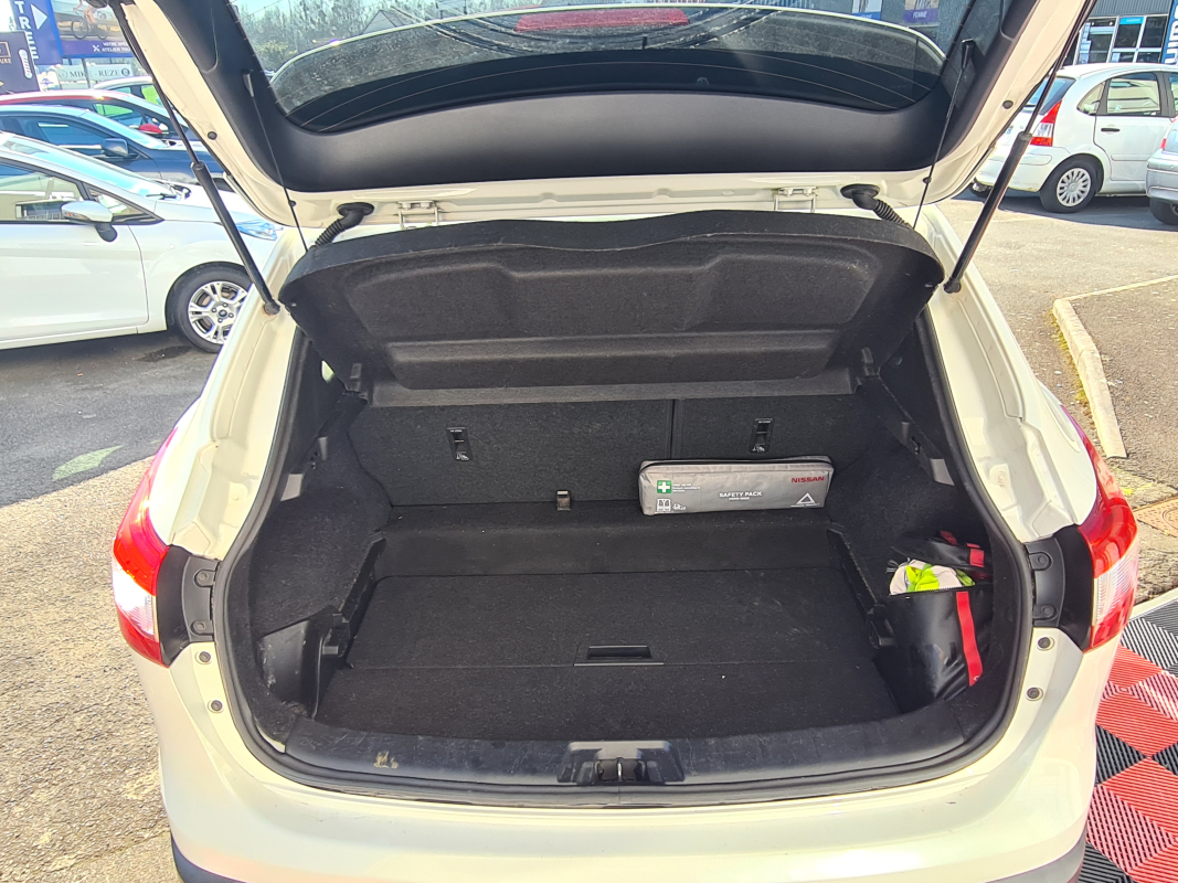 Nissan Qashqai — 11