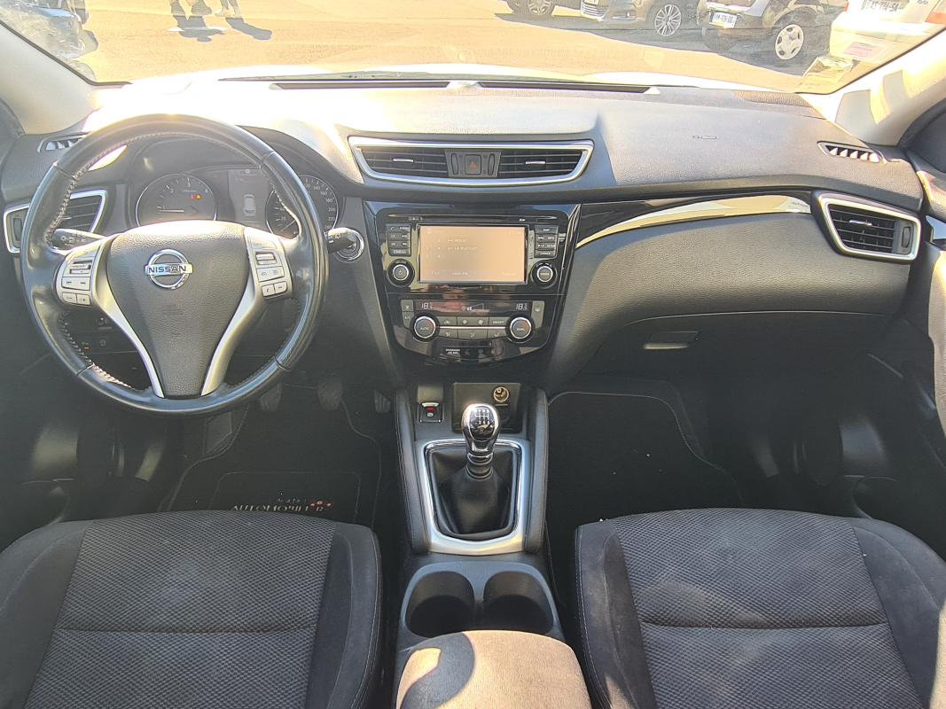 Nissan Qashqai — 14