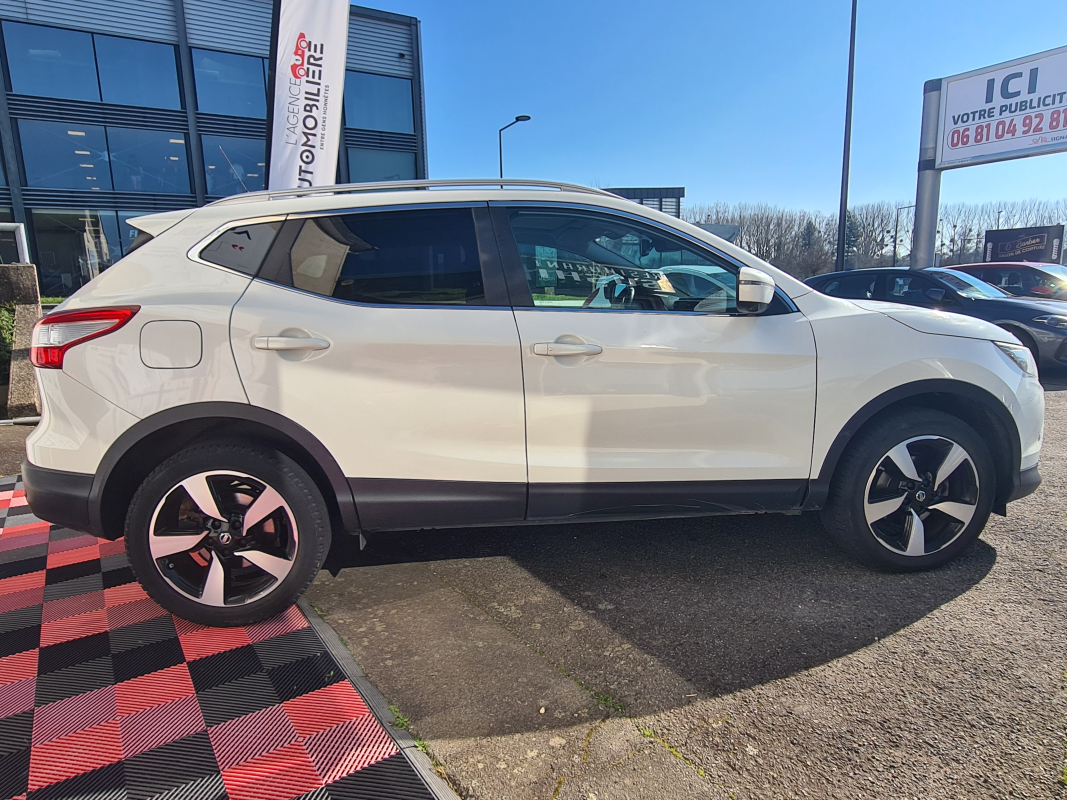 Nissan Qashqai — 6