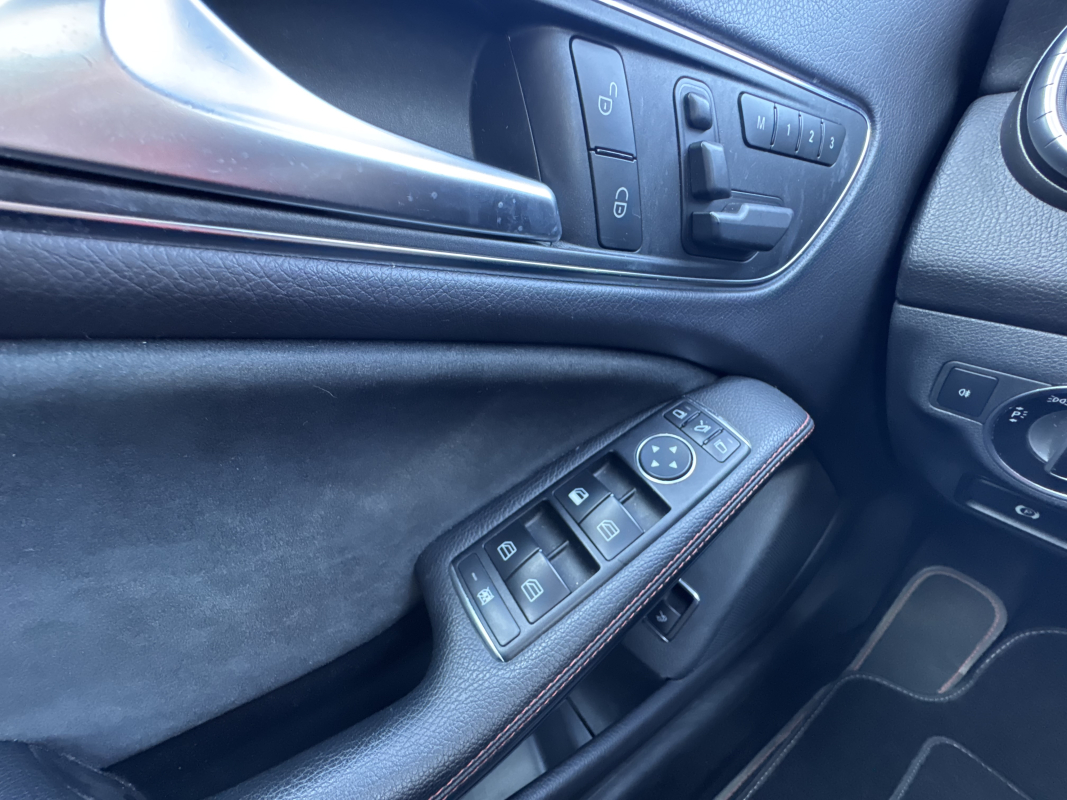 Mercedes Classe CLA — 23