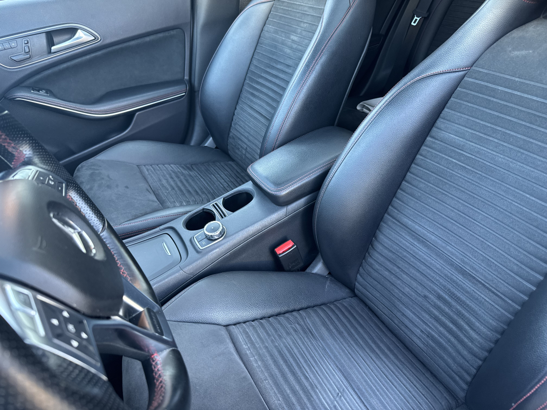 Mercedes Classe CLA — 13