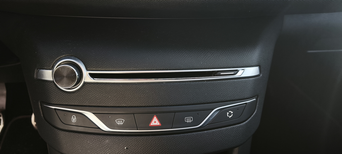 Peugeot 308 — 17