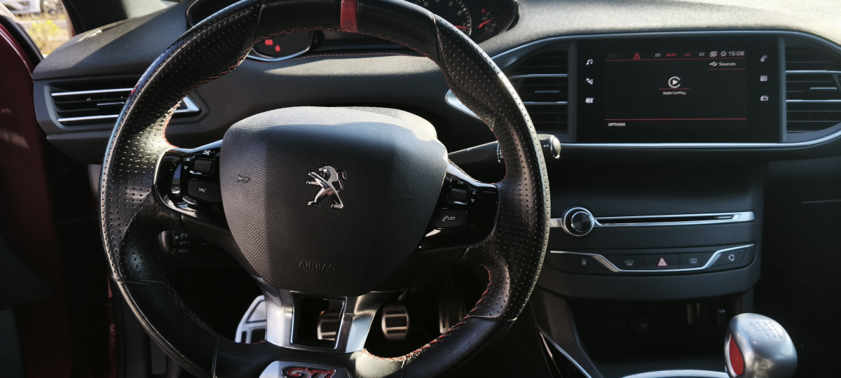 Peugeot 308 — 11