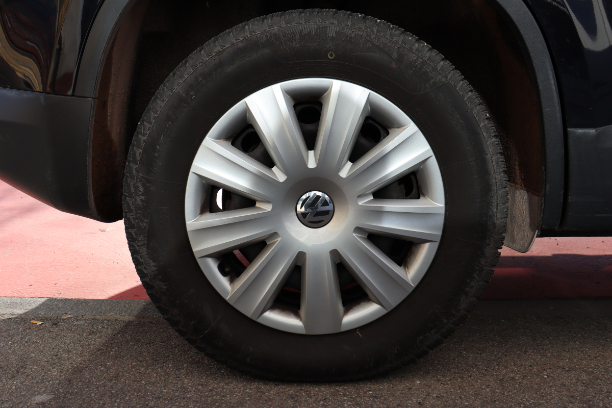 Volkswagen Tiguan — 32