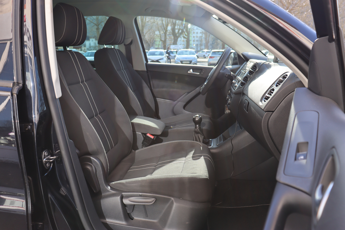 Volkswagen Tiguan — 11