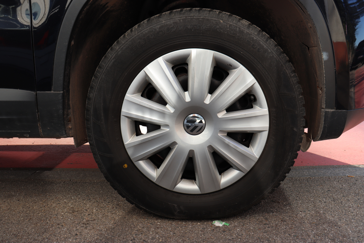 Volkswagen Tiguan — 33