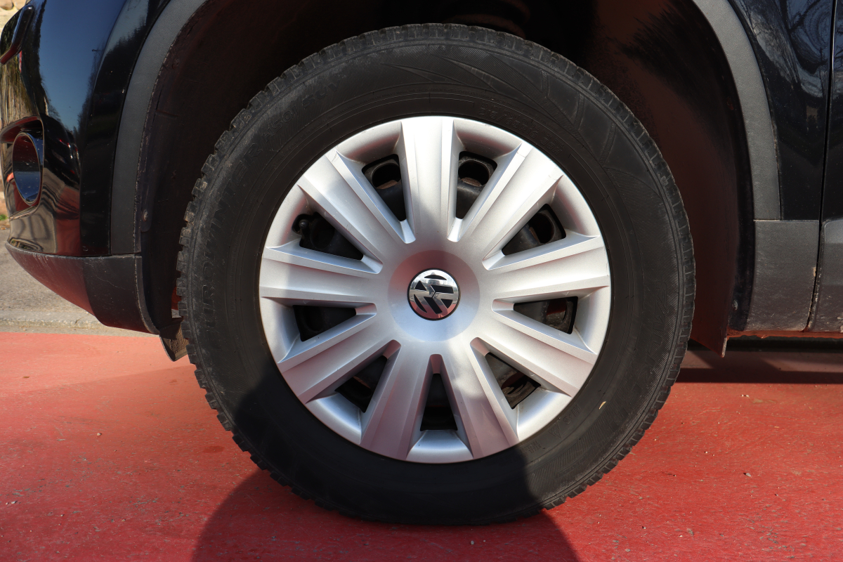 Volkswagen Tiguan — 8