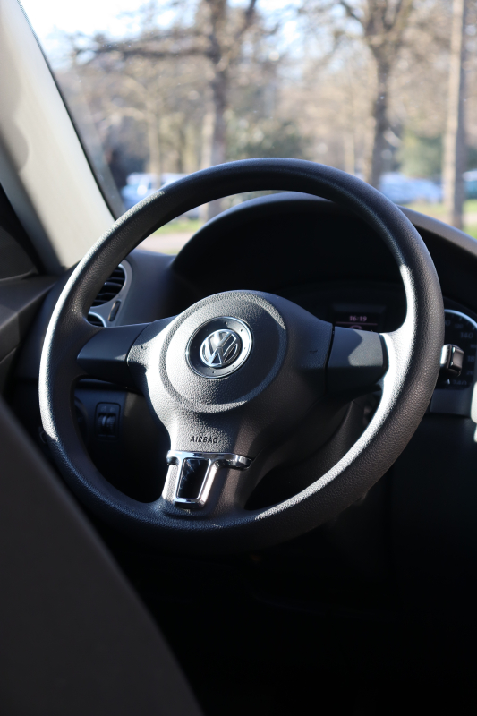Volkswagen Tiguan — 15