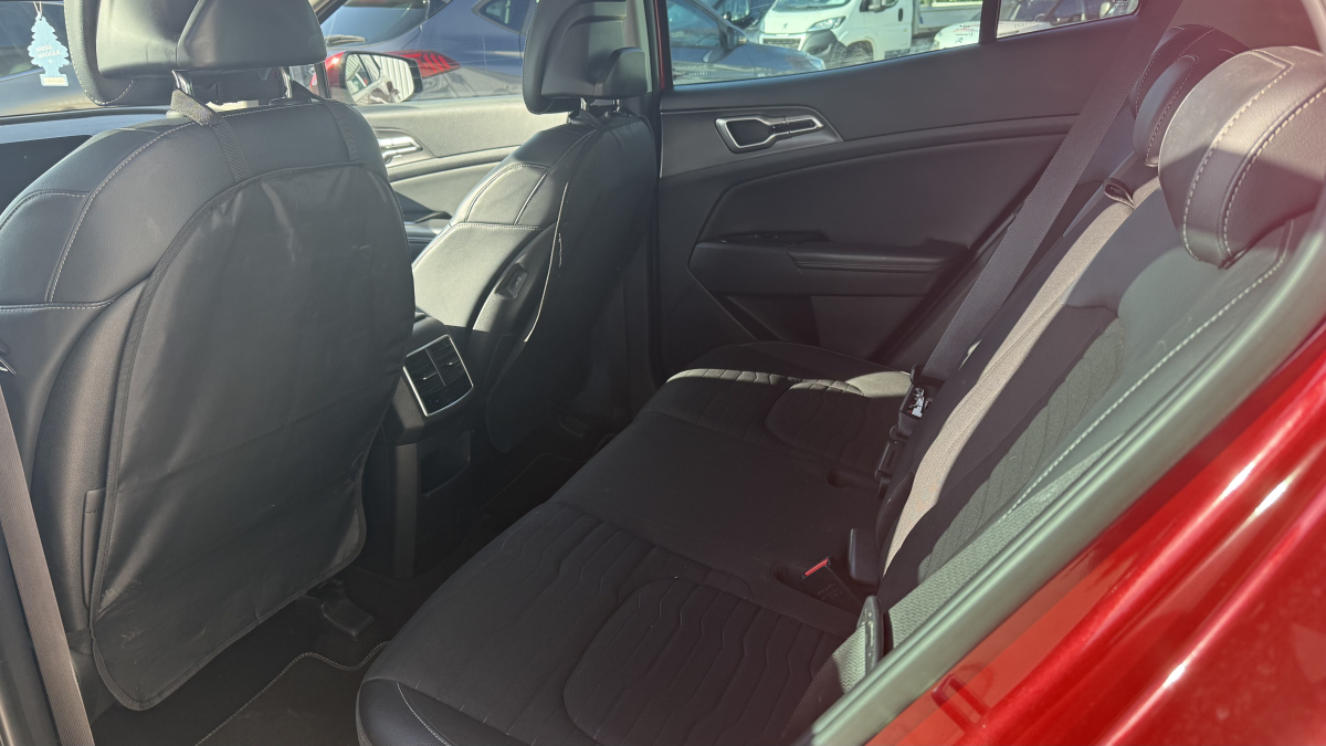 Kia Sportage — 13