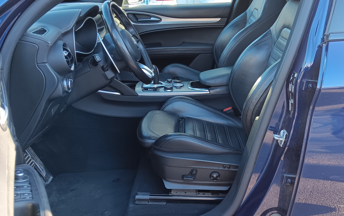 Alfa Romeo STELVIO — 12