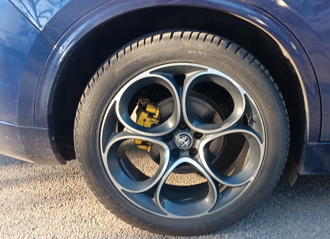 Alfa Romeo STELVIO — 27