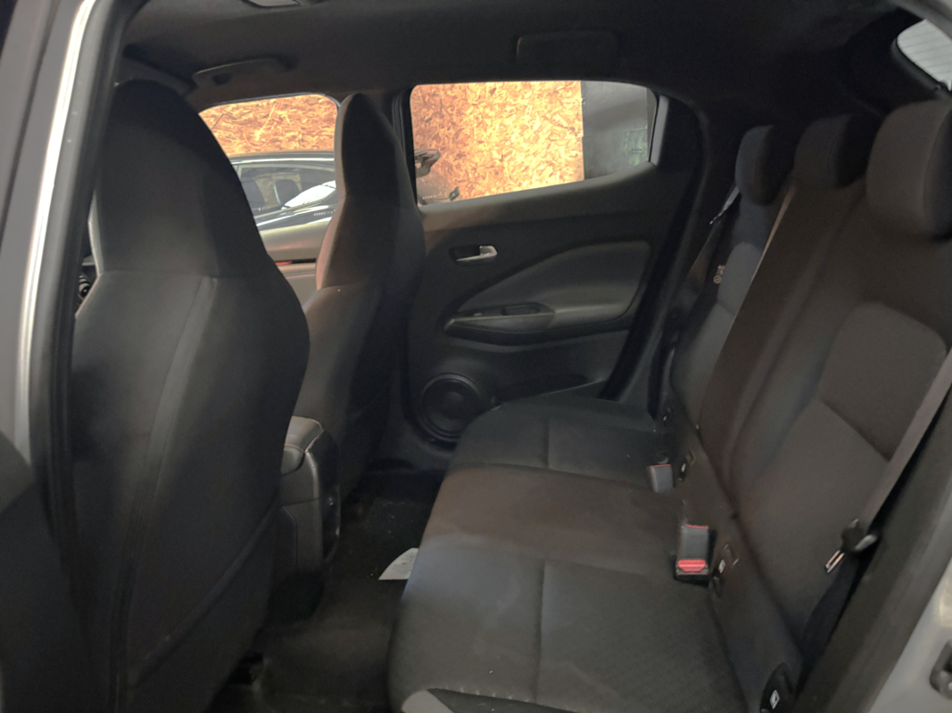 Nissan Juke — 16