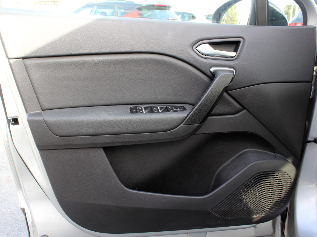 Renault Captur — 9