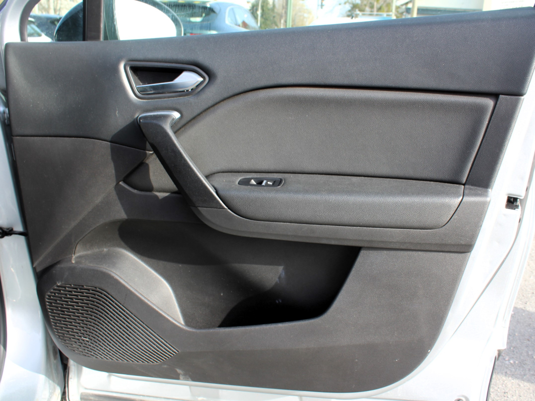 Renault Captur — 32