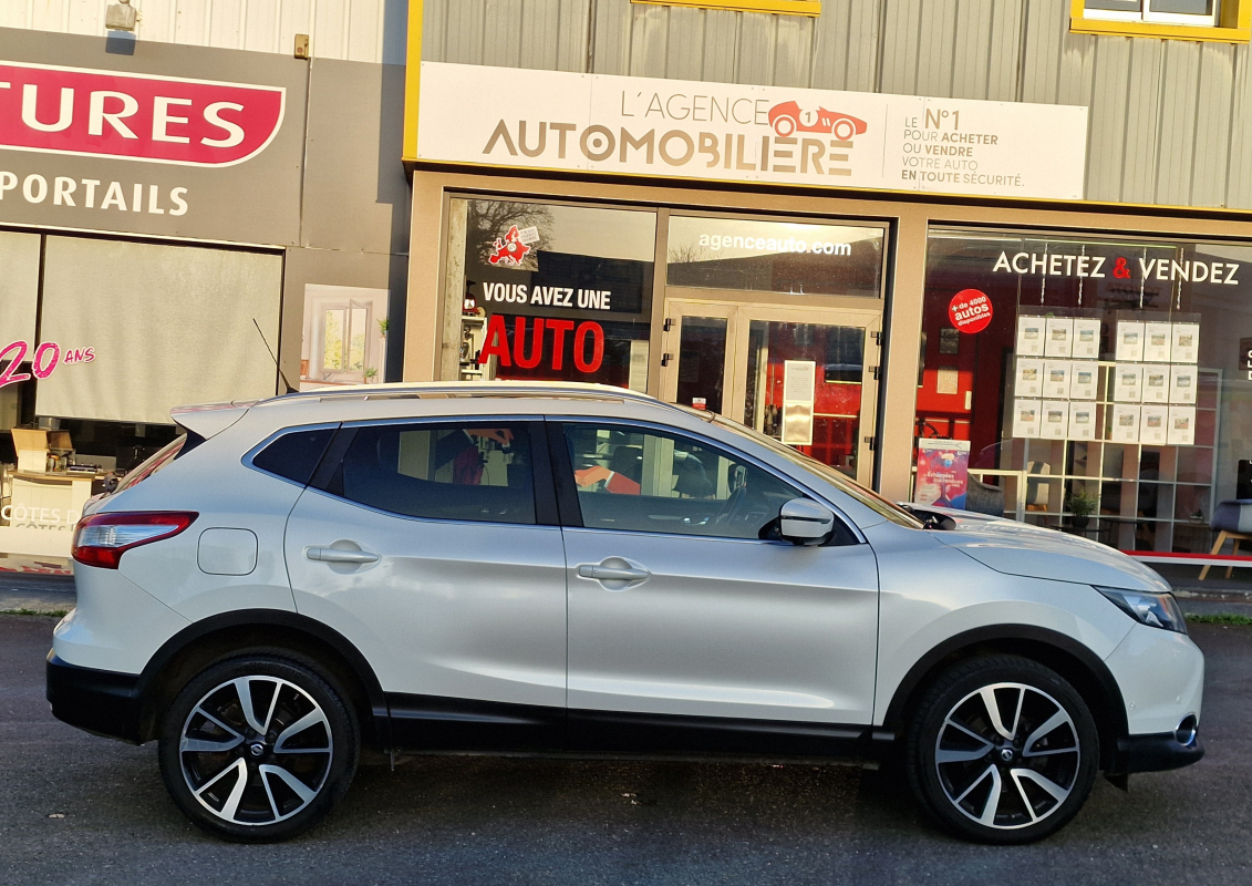 Nissan Qashqai — 5