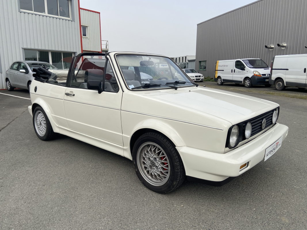 Volkswagen Golf — 4