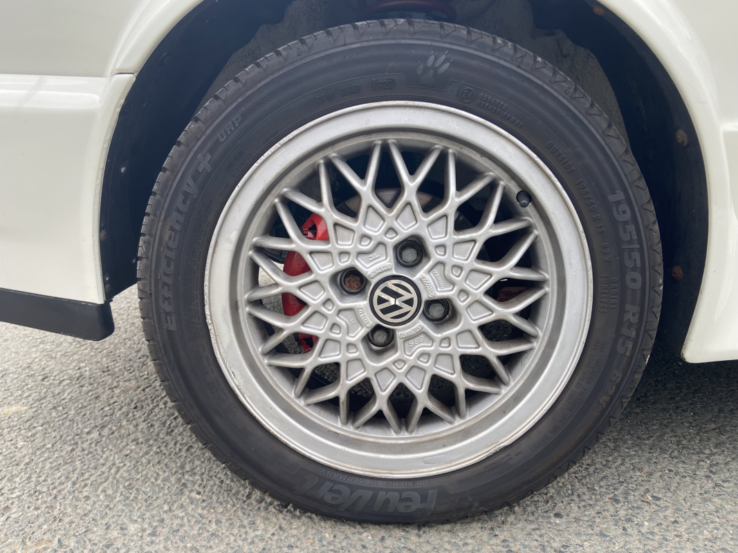 Volkswagen Golf — 27