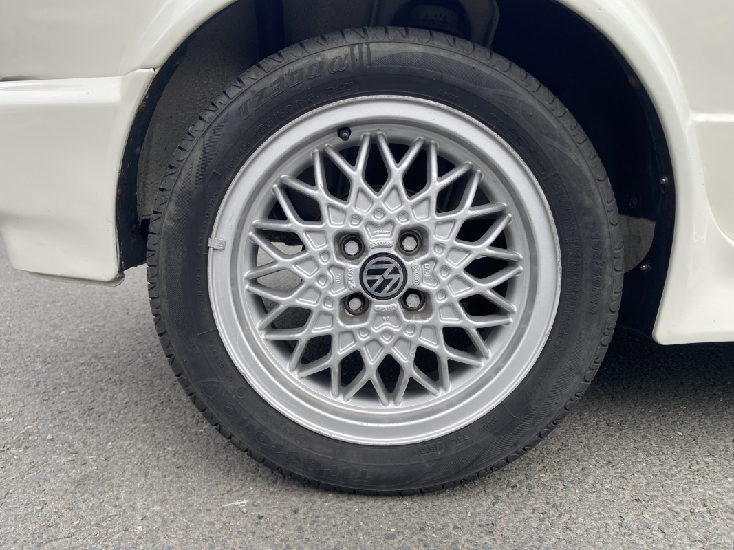 Volkswagen Golf — 28