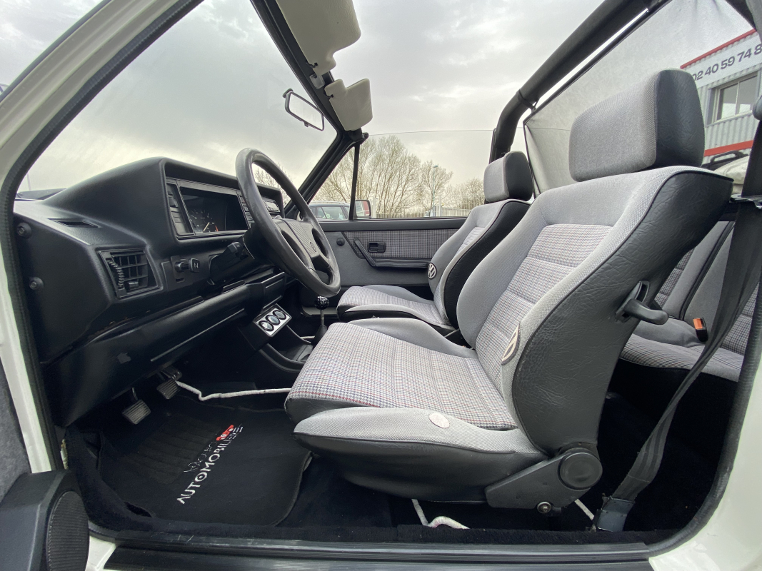 Volkswagen Golf — 11