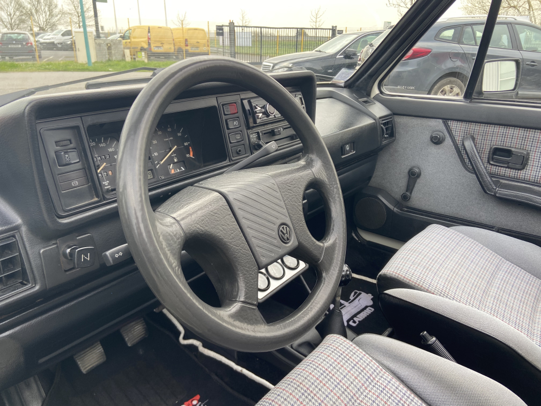 Volkswagen Golf — 19