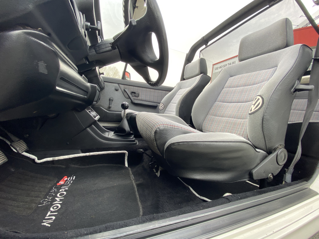 Volkswagen Golf — 12