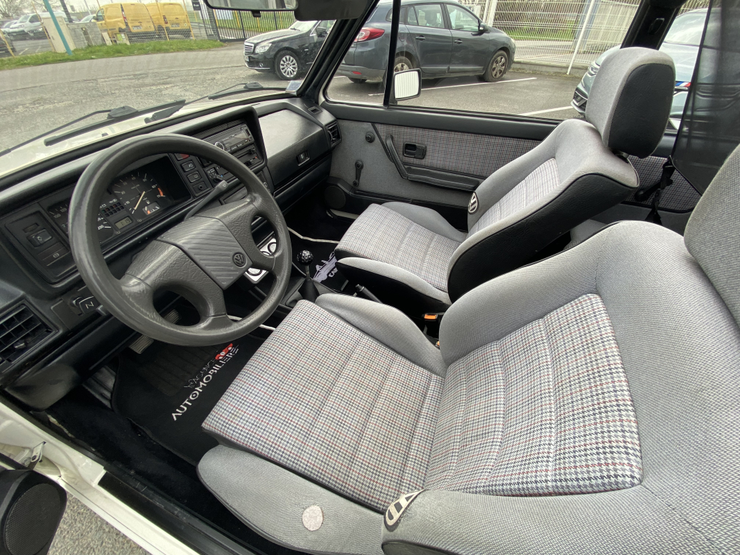 Volkswagen Golf — 10
