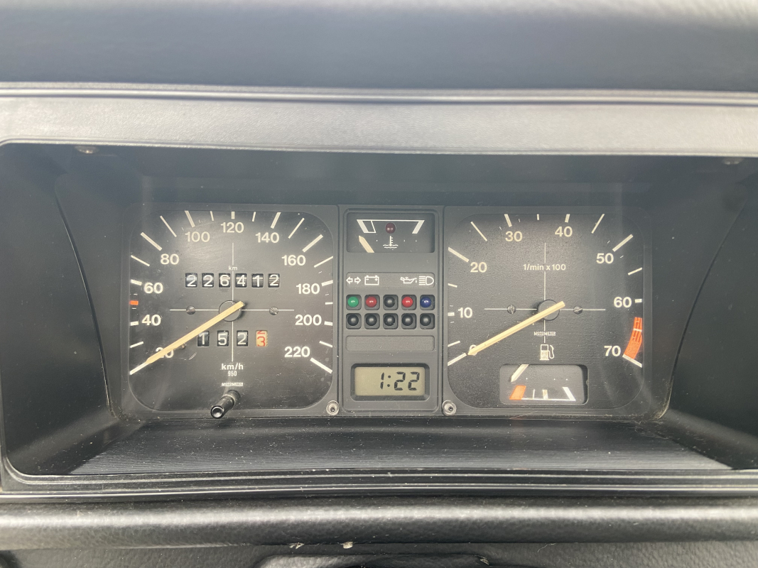 Volkswagen Golf — 22