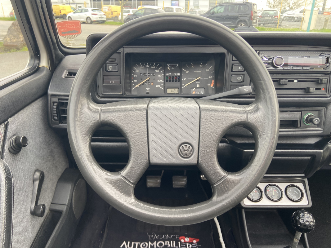 Volkswagen Golf — 18