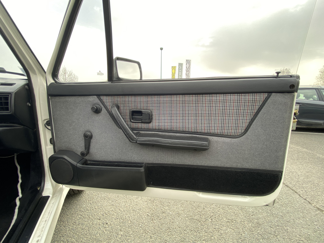 Volkswagen Golf — 26